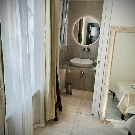 Whitehouse * בולוניה